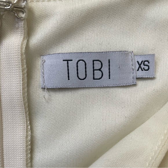 TOBI OFF-WHITE SCALLOP DRESS WITH HIGH NECK LINE (WORN ONCE) - Picture 3 of 3